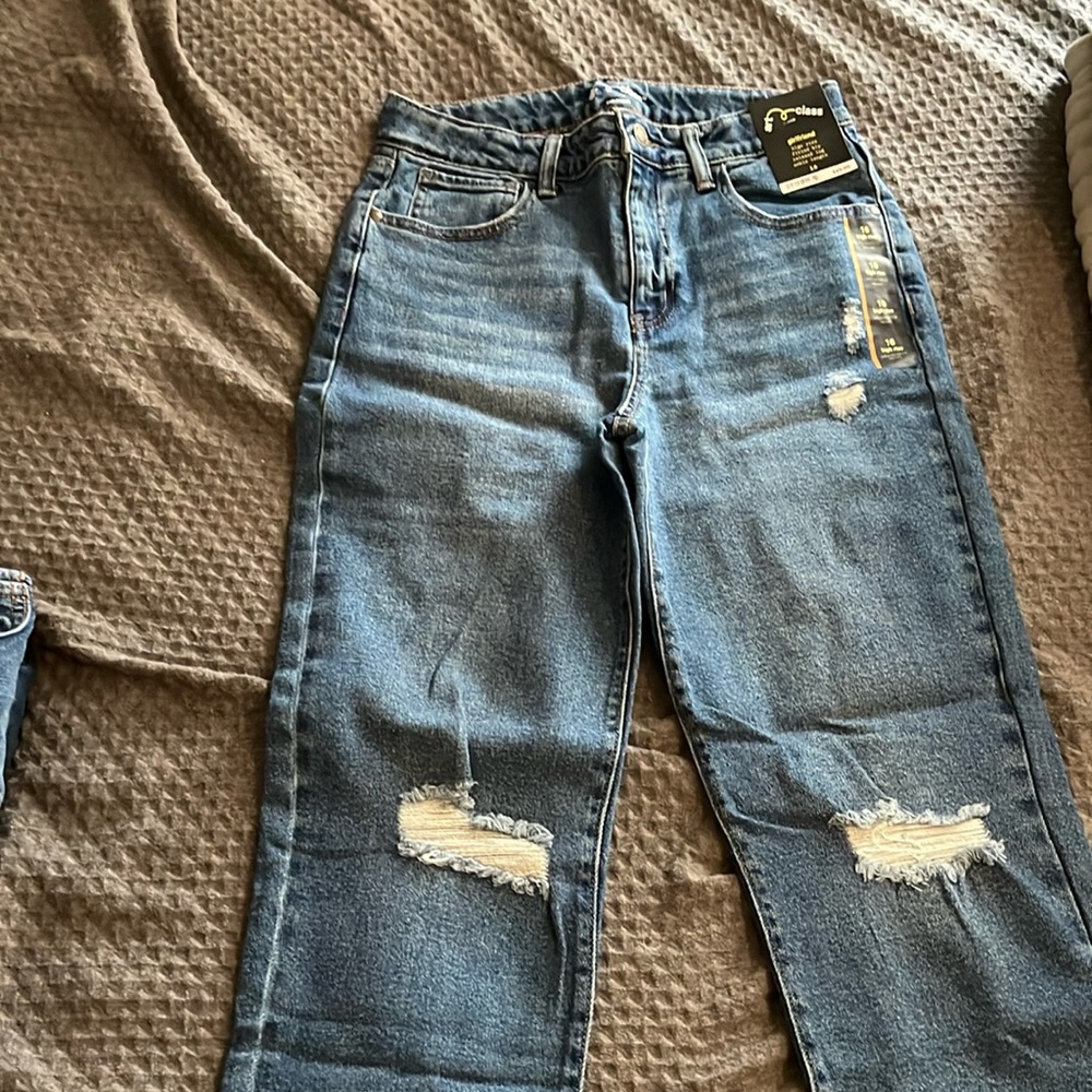Brand new!!!!! Youth size 16